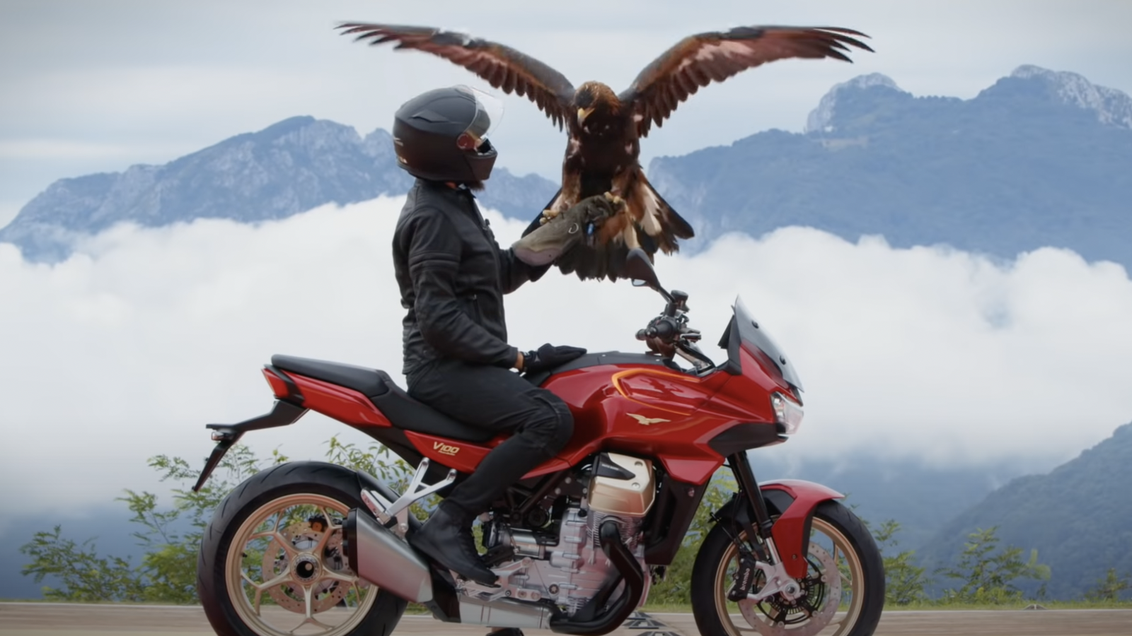 Moto Guzzi V100 Mandello